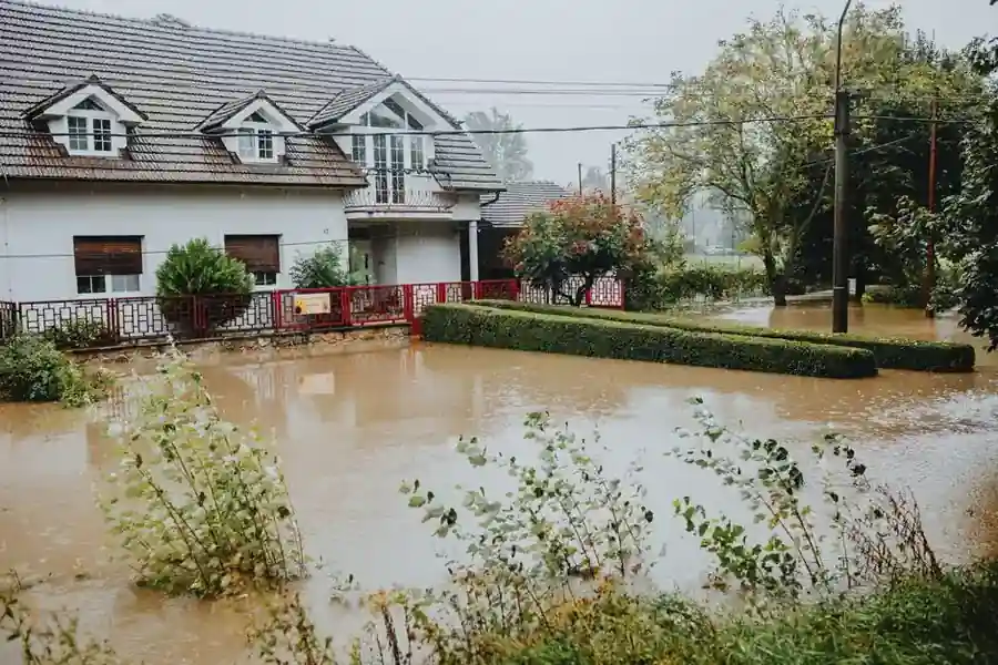 Residential and Commercial Flood Damage Restoration in Inglewood CA